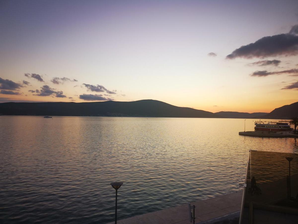 Seafront Apartments Tivat Exterior foto